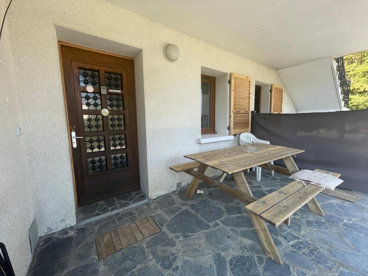 Petit Logement Cosy Dans Maison Au Calme Verrens-Arvey Exterior foto